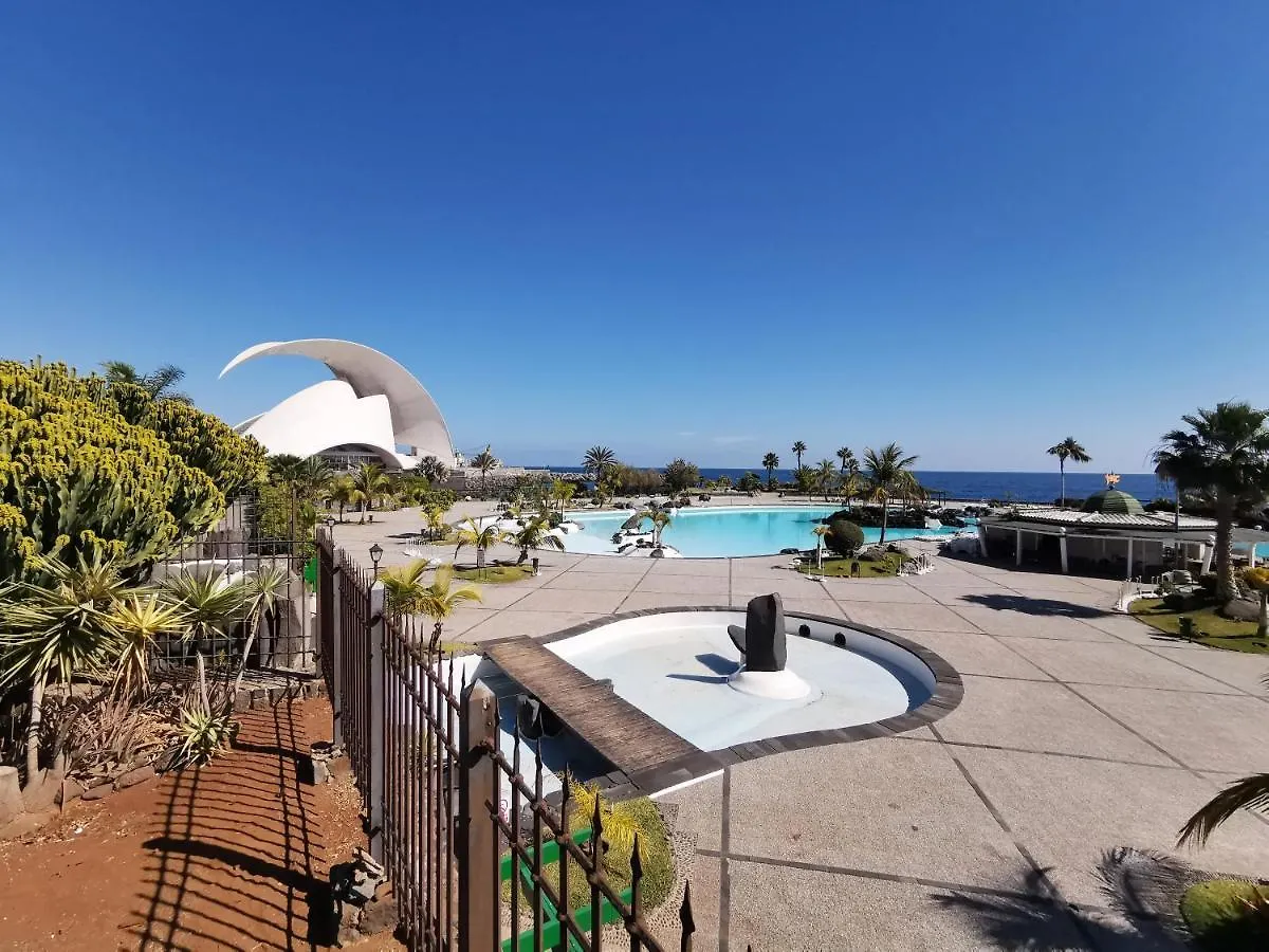 Home2Book Executive & Design Las Torres Santa Cruz de Tenerife 0*,  Spain